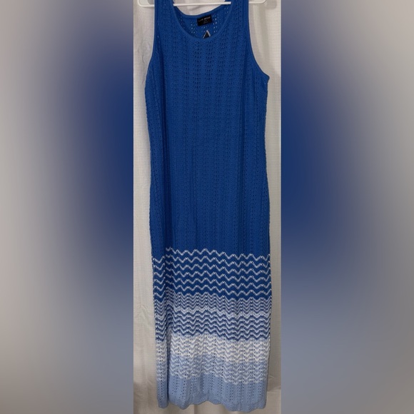 Lane Bryant Dresses & Skirts - Lane Bryant Sleeveless Scoop-Neck Midi Sweater Dress